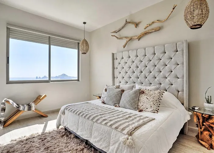 Luxe Cabo W/ Ocean Views + Amenities! Cabo San Lucas