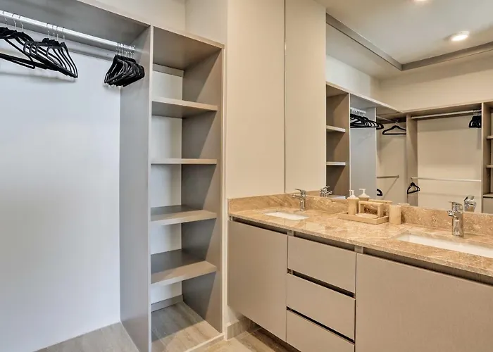 Luxe Cabo W/ Ocean Views + Amenities!